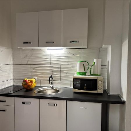 Apartments Villa Mirella 20 M From The Sea - Free Parking Trogir Luaran gambar