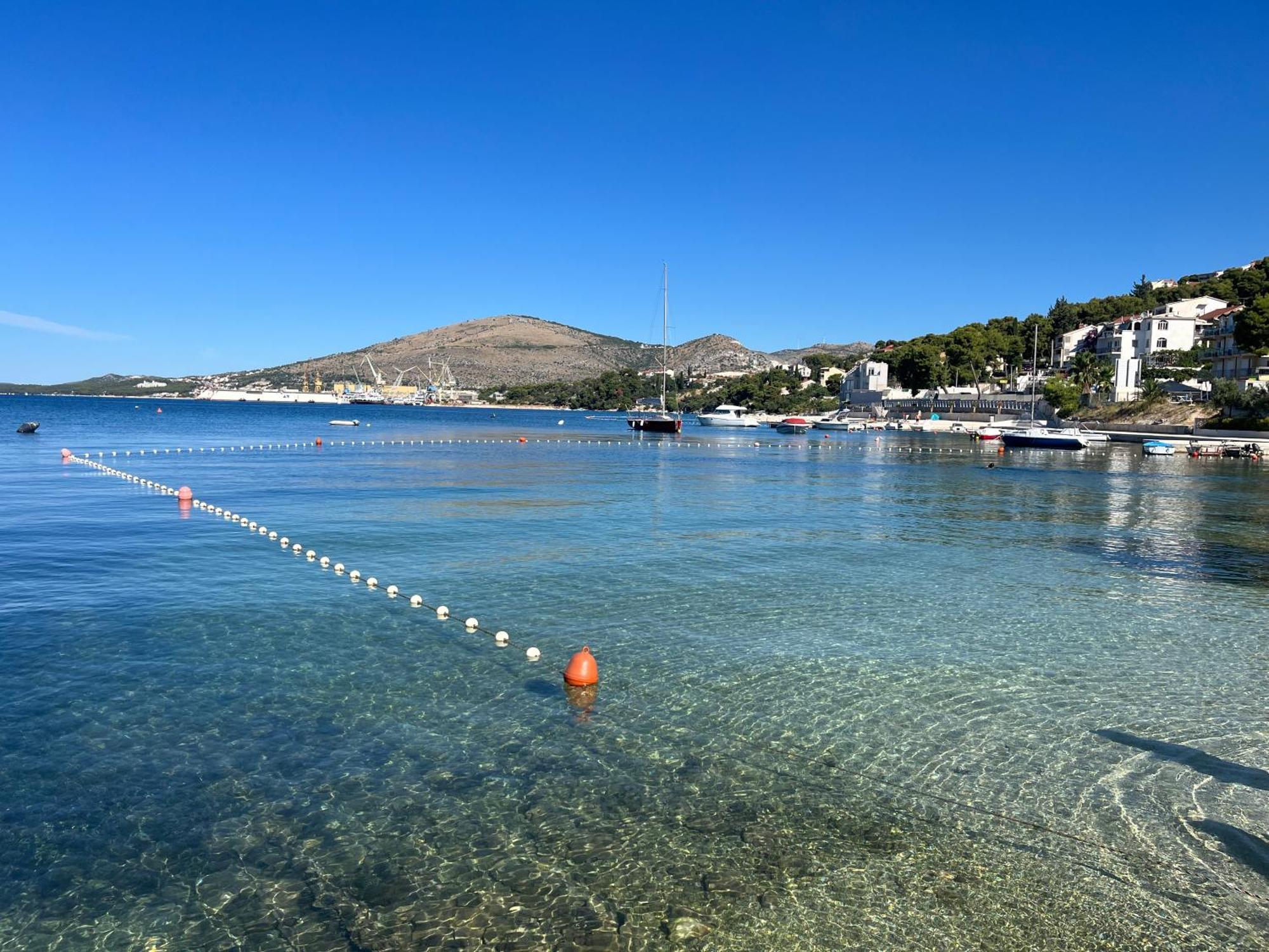 Apartments Villa Mirella 20 M From The Sea - Free Parking Trogir Luaran gambar