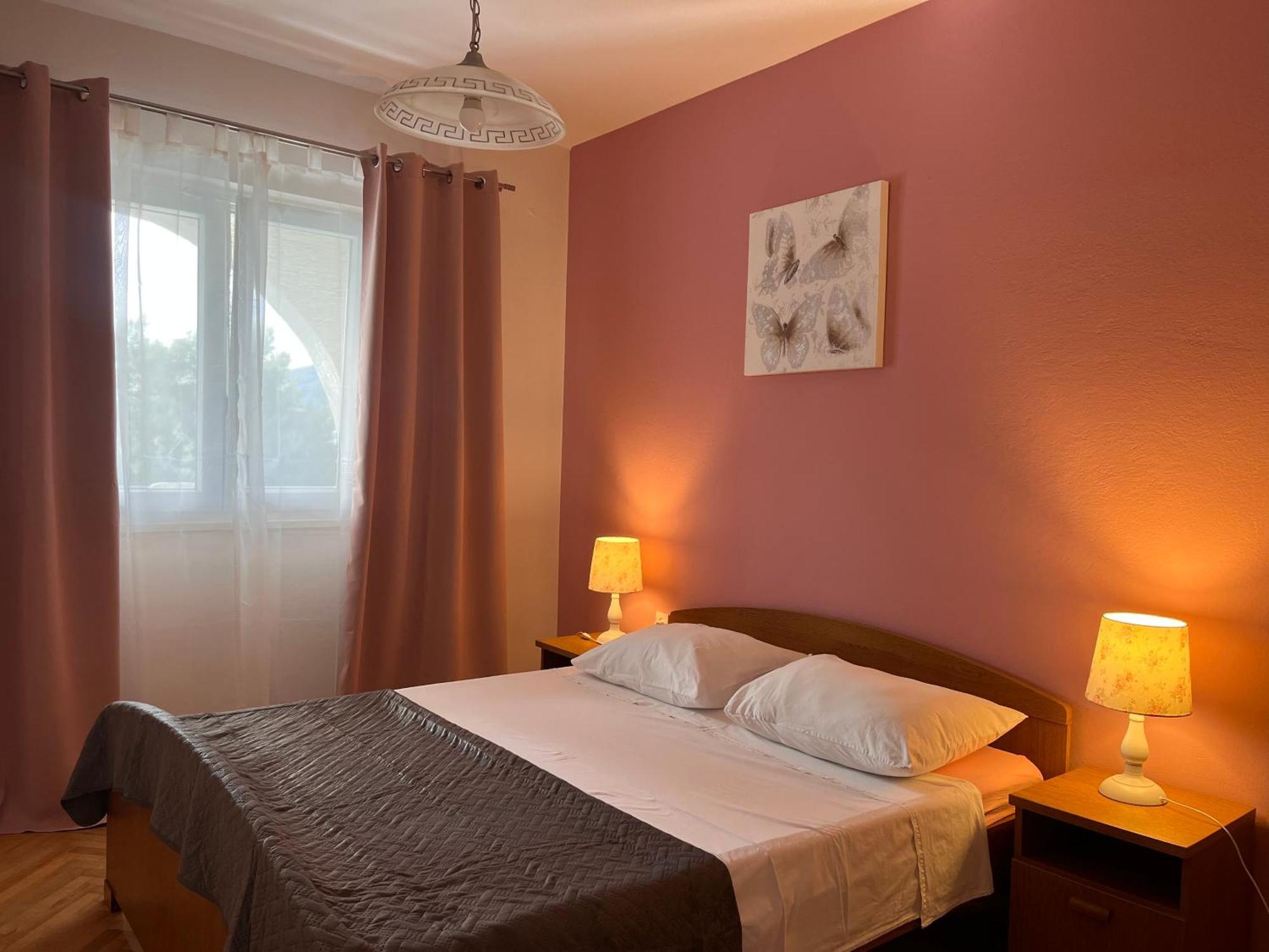 Apartments Villa Mirella 20 M From The Sea - Free Parking Trogir Luaran gambar
