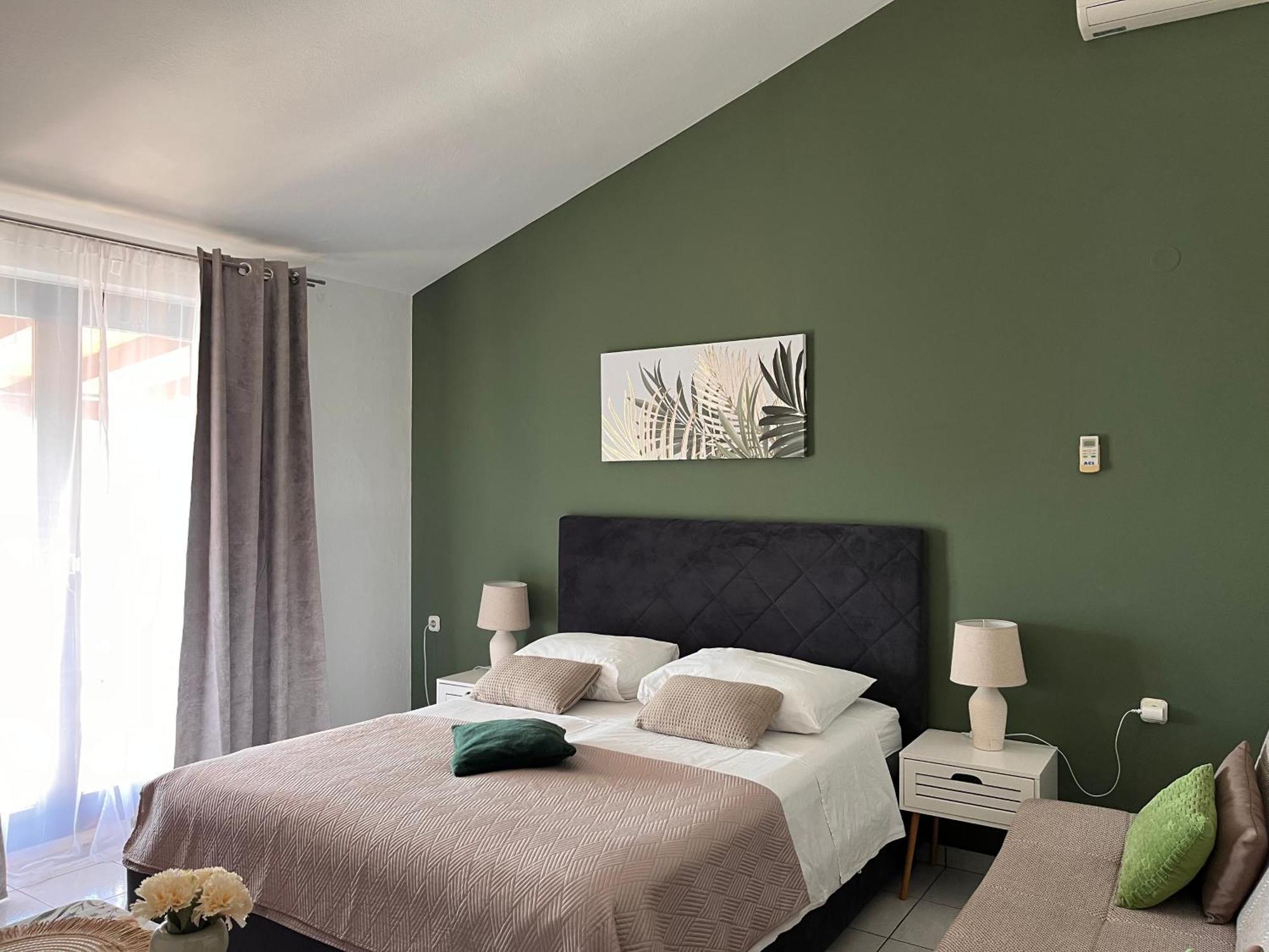Apartments Villa Mirella 20 M From The Sea - Free Parking Trogir Luaran gambar